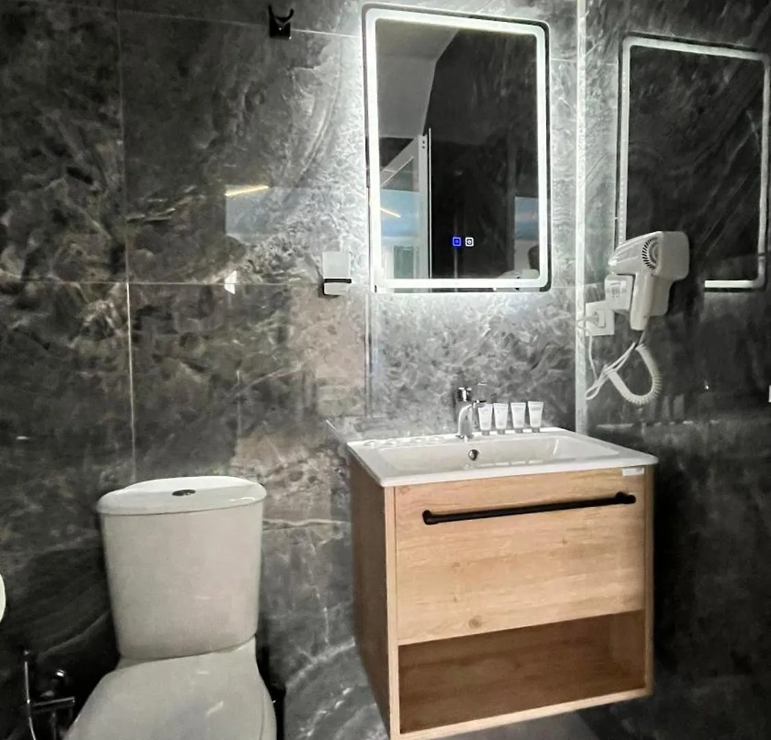 Hotel Davids Koman